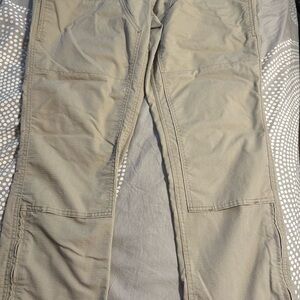 Women’s Carhartt Cargo Pant